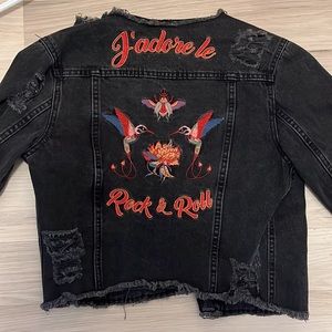 CROPPED BLACK JEAN JACKET (EMBROIDERED)